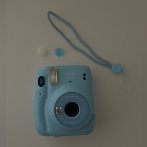 FUJIFILM instax mini 11 camera